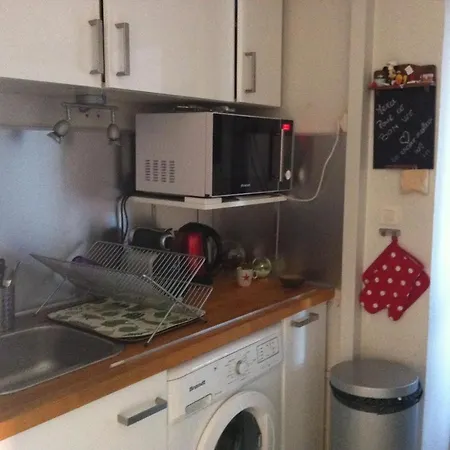 T3 Avec Grande Terrasse Vue Port Et * Hyères