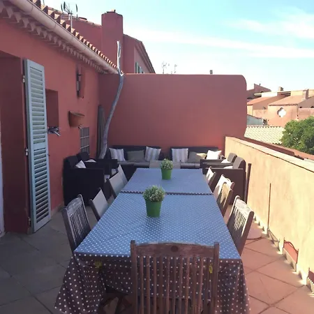 T3 Avec Grande Terrasse Vue Port Et