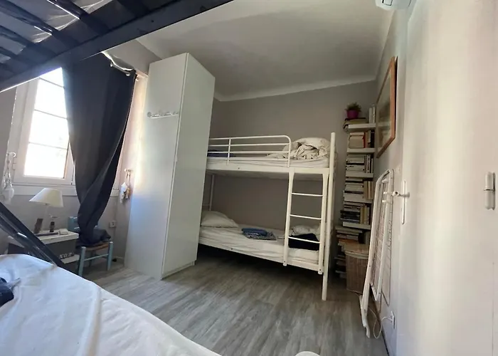 T3 Avec Grande Terrasse Vue Port Et Lejlighed